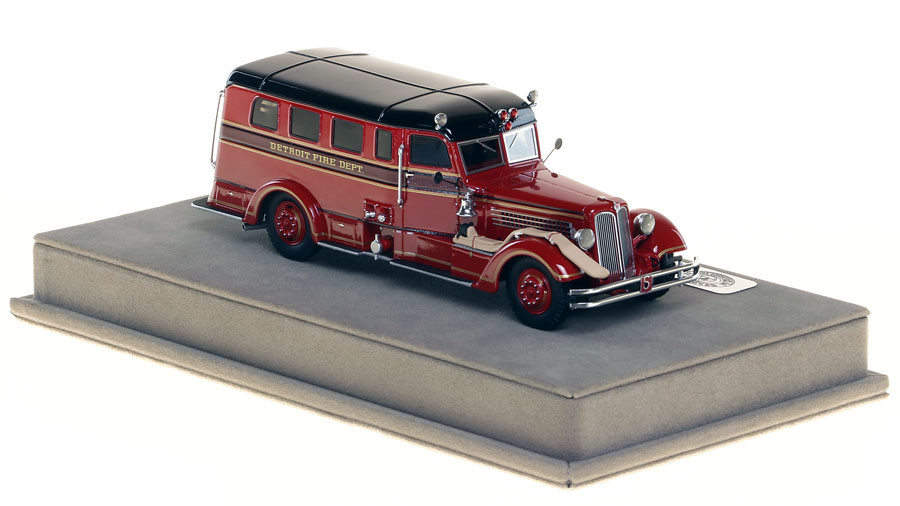 Fire Replicas Detroit Fire Department 1937 Seagrave Safety Sedan