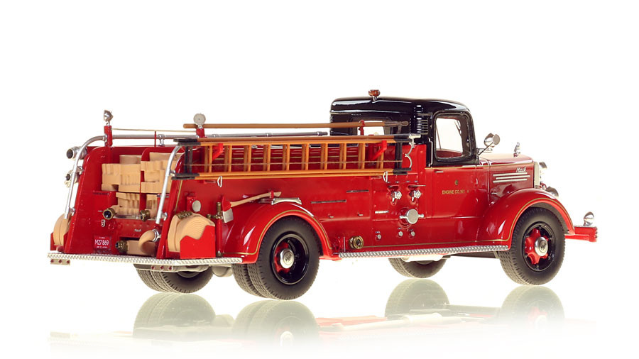 最終価格　acme furniture pacific truck テーブル Fire Replicas Chicago Fire Department 1949 Mack® L Engine 4