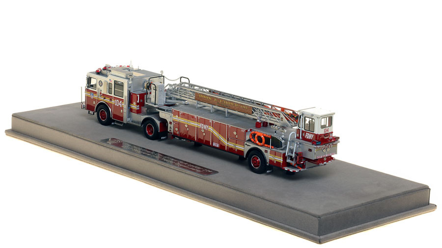 Ladder Model R 104 Fire Replicas FDNY Ladder 104 Scale Model
