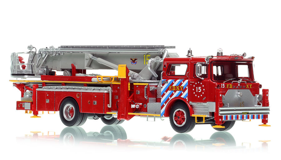 FDNY 1973 Mack® CF/Baker 75' Tower Ladder 15 - Manhattan Scale Model