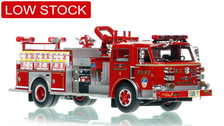 ミニカー DIE CAST FIRE ENGINES S 8113-8116 Atlas 1:72 TLF 16 Henschel HS 100 AK Fire Engine Diecast Metal