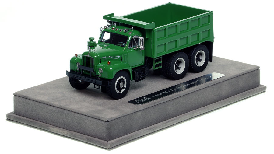 Camion à benne basculante camionnage vecteur de logo premium | Vecteur