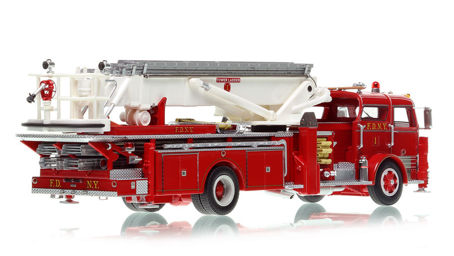 Fire Replicas FDNY 1964 Mack® C/Truco 75' Tower Ladder 1 - Manhattan