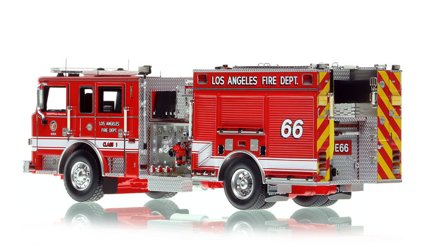 aurora 1/32 california fire truck プラモデル Fire Replicas City of Los Angeles Fire Department 2017 Pierce