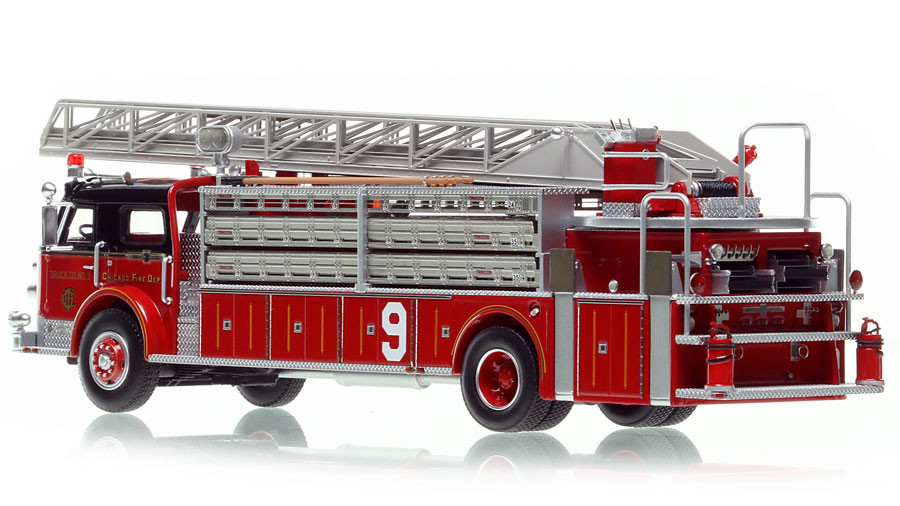 Fire Replicas Chicago 1973 American LaFrance 100' Ladder Chief