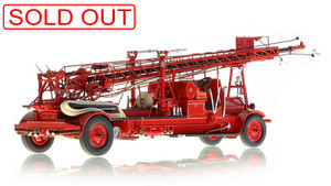 1:50 museum grade scale model of Chicago Fire Department 1925 Seagrave Water Tower 2