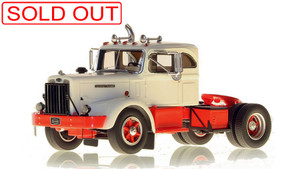 1:50 scale model of a 1954 Autocar DC-100T - White over Red