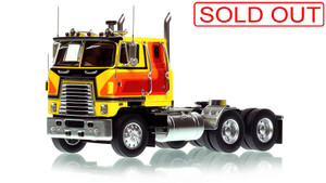 1:50 scale model of International® 4070B Transtar®  II - Yellow over Black