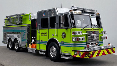 Miami-Dade receives 1:50 scale Sutphen Monarch Tankers