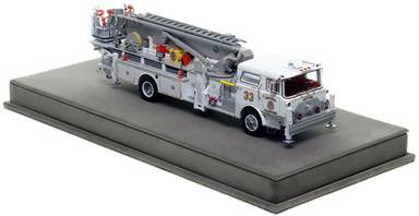 Kentland's classic Tower Ladder 33 now available in 1:50 scale