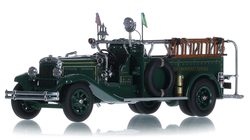 1:50 Model of NYPD 1930 Mack BG Police Emergency Service