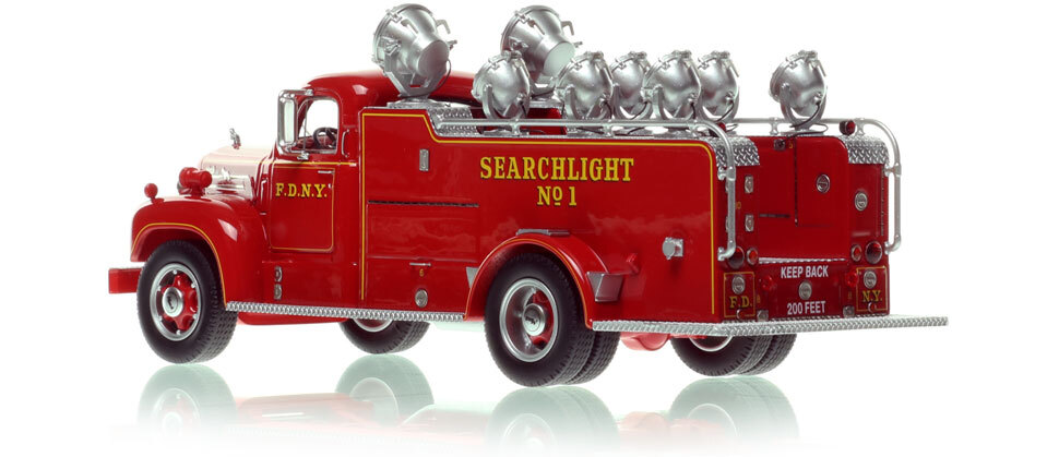 FDNY 1959 Mack B Searchlight 1 in 1:50 scale