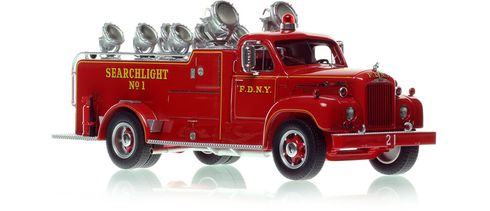 FDNY 1959 Mack B Searchlight 1 in 1:50 scale