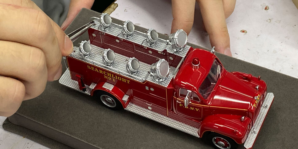 FDNY 1959 Mack B Searchlight 1 assembly