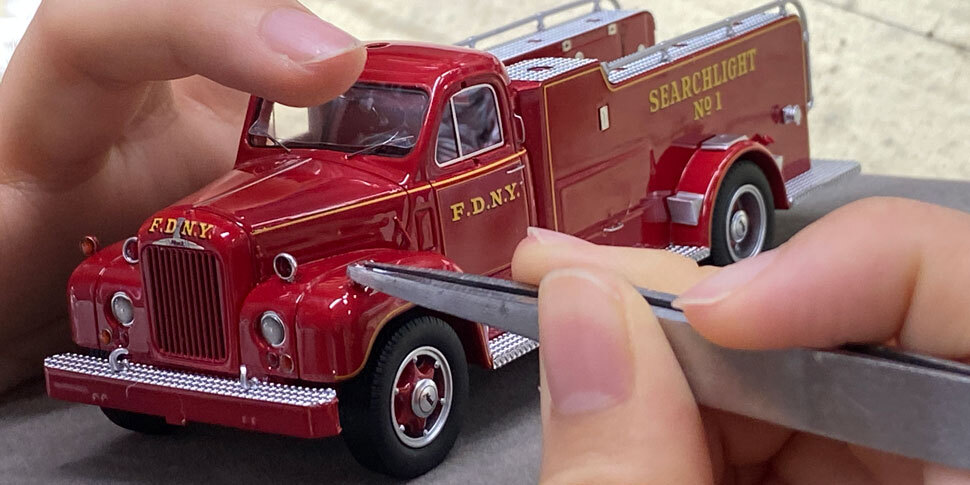 FDNY 1959 Mack B Searchlight 1 assembly