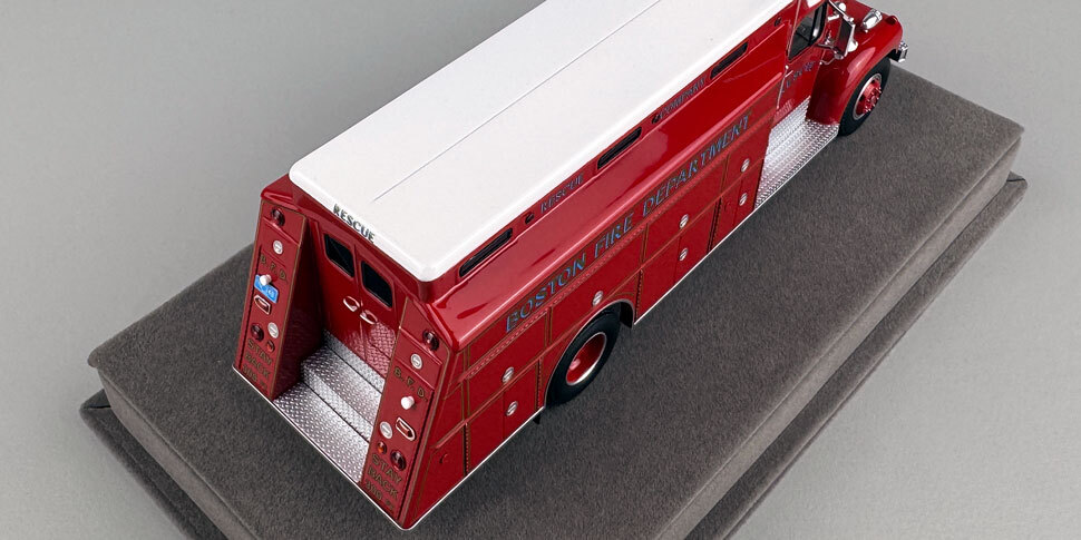Order your Boston 1964 Mack B/Gerstenslager Rescue scale model today!