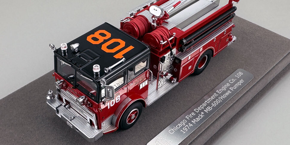 1:50 scale Chicago 1974 Mack MB Engine Co. 108