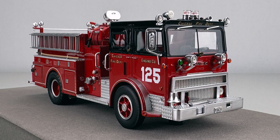 1:50 scale Chicago 1974 Mack MB Engine Co. 125