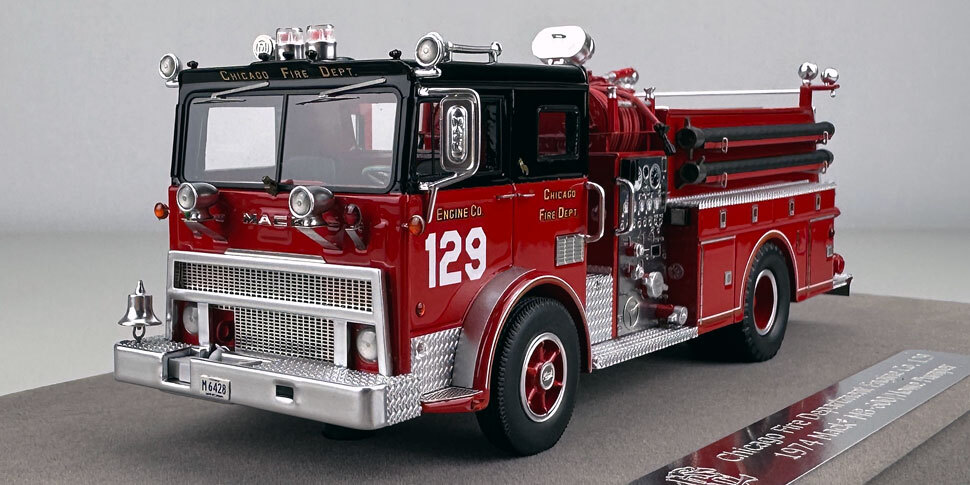 1:50 scale Chicago 1974 Mack MB Engine Co. 129