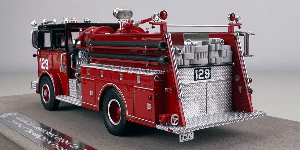 1:50 scale Chicago 1974 Mack MB Engine Co. 129