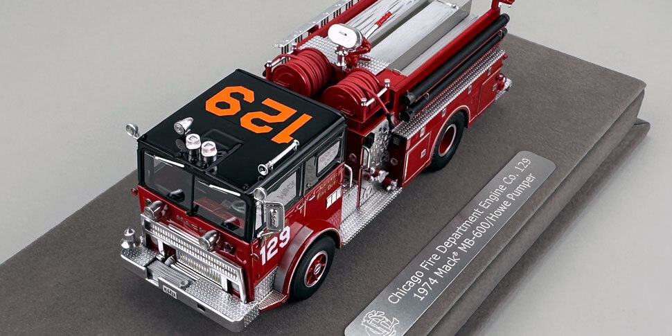 1:50 scale Chicago 1974 Mack MB Engine Co. 129