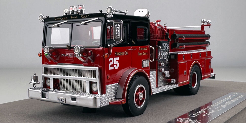 1:50 scale Chicago 1974 Mack MB Engine Co. 25