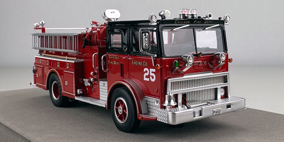 1:50 scale Chicago 1974 Mack MB Engine Co. 25