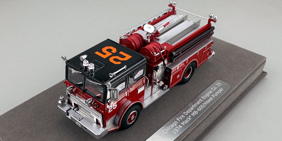 1:50 scale Chicago 1974 Mack MB Engine Co. 25
