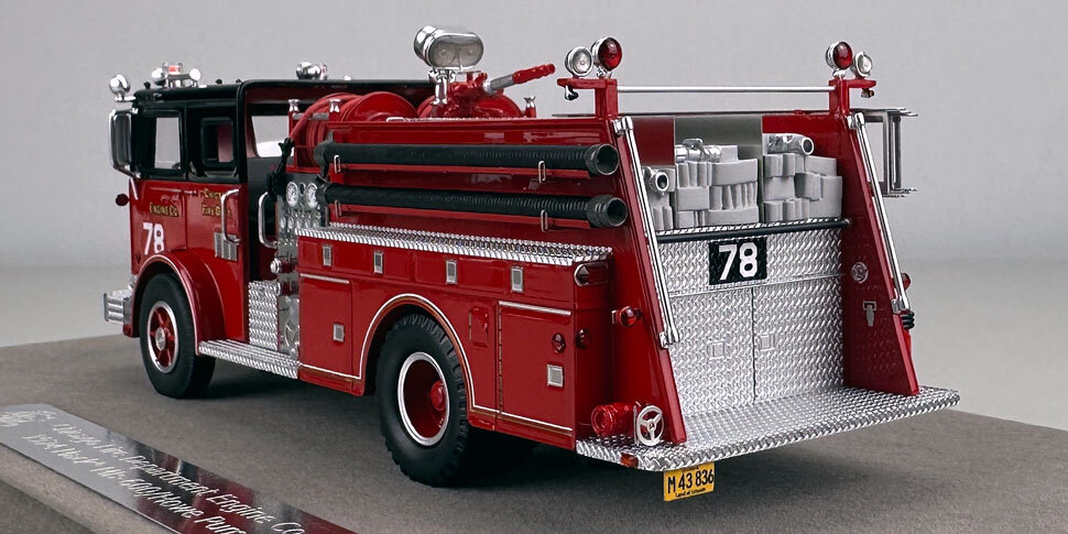 1:50 scale Chicago 1974 Mack MB Engine Co. 78