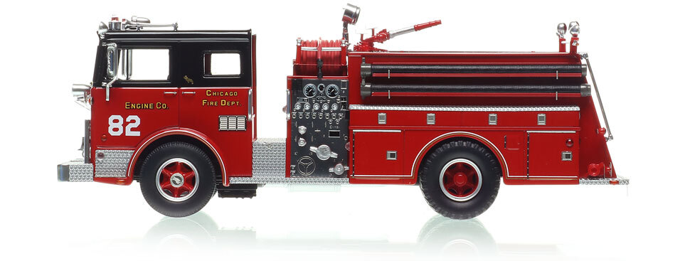 1:50 scale Chicago 1974 Mack MB Engine Co. 82