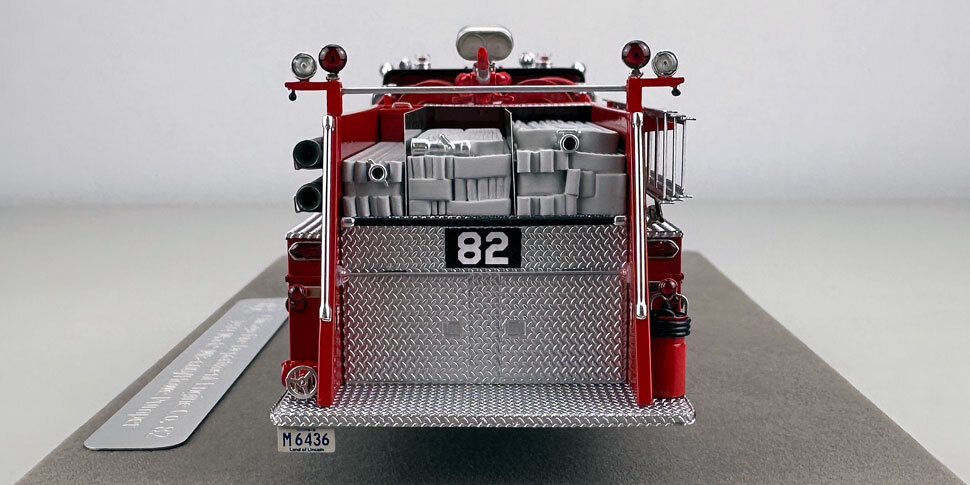 1:50 scale Chicago 1974 Mack MB Engine Co. 82