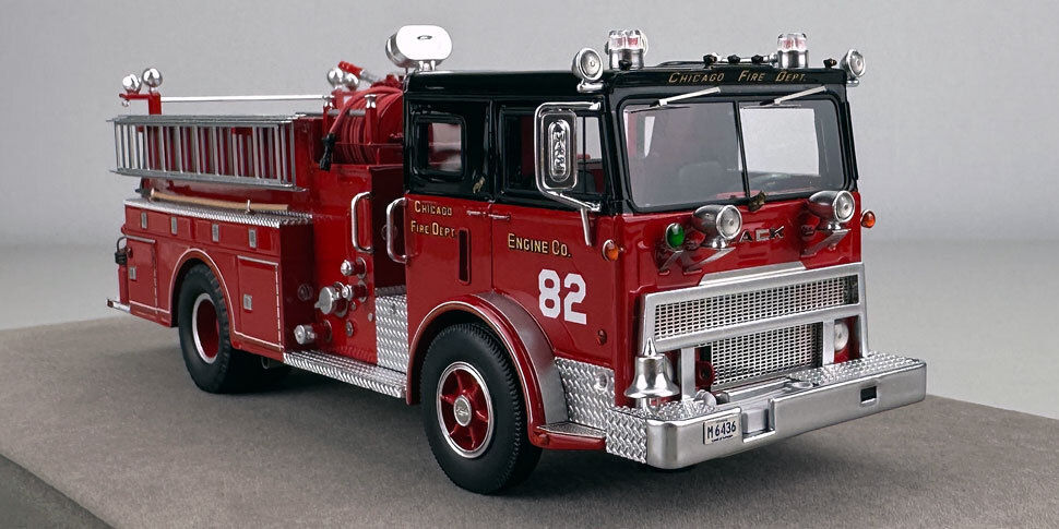 1:50 scale Chicago 1974 Mack MB Engine Co. 82