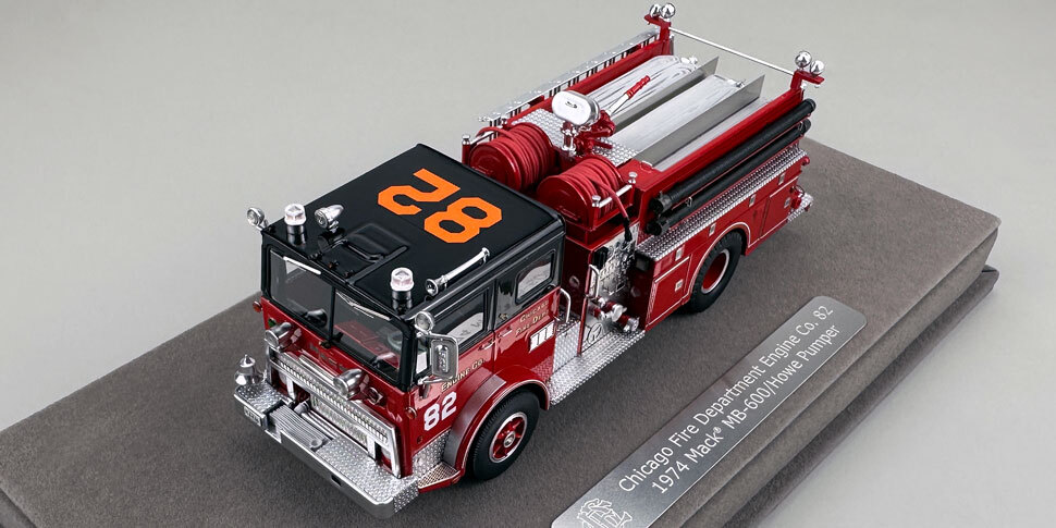 1:50 scale Chicago 1974 Mack MB Engine Co. 82