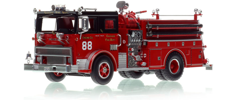 1:50 scale Chicago 1974 Mack MB Engine Co. 88