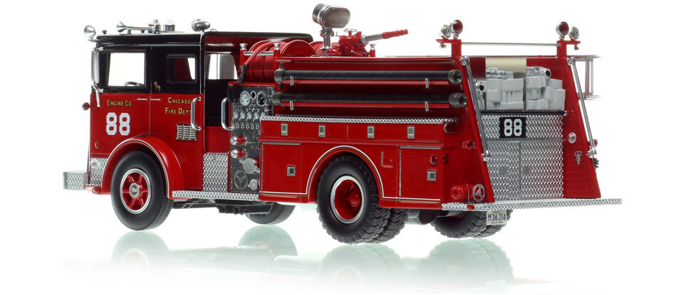 1:50 scale Chicago 1974 Mack MB Engine Co. 88
