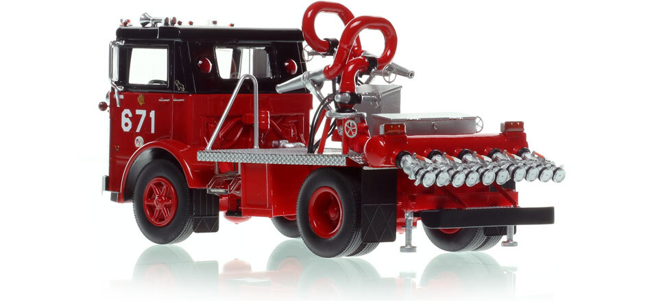 1:50 scale Chicago 1976 Mack MB Deluge Wagon 671