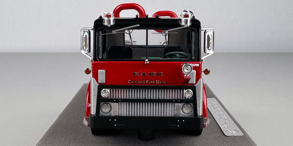 1:50 scale Chicago 1976 Mack MB Deluge Wagon 671