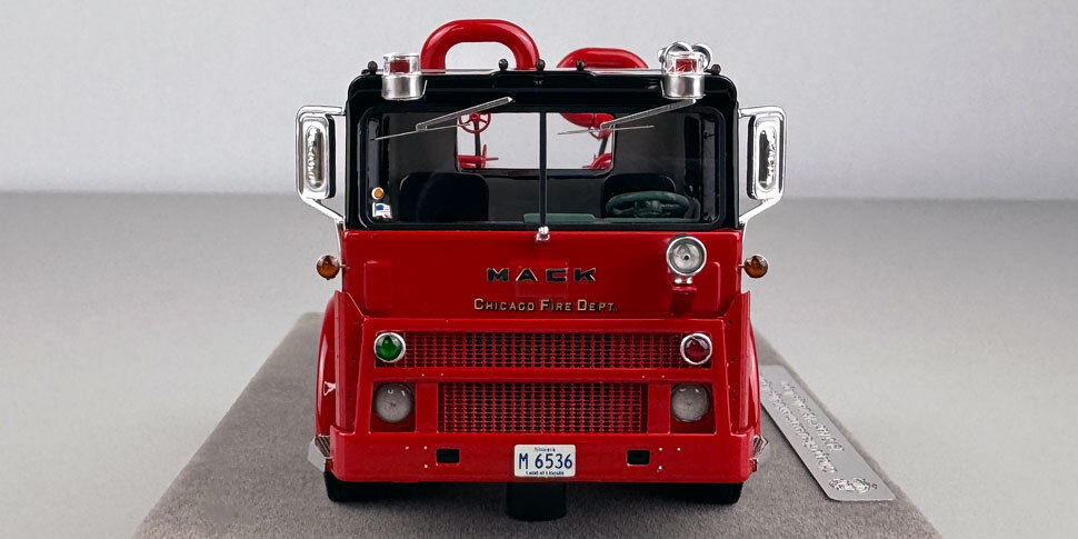 1:50 scale Chicago 1976 Mack MB Deluge Wagon 675