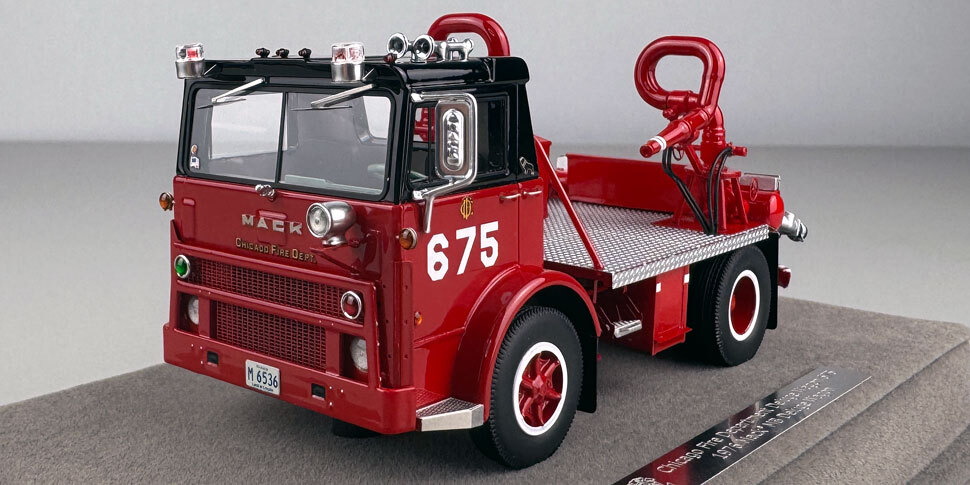 1:50 scale Chicago 1976 Mack MB Deluge Wagon 675