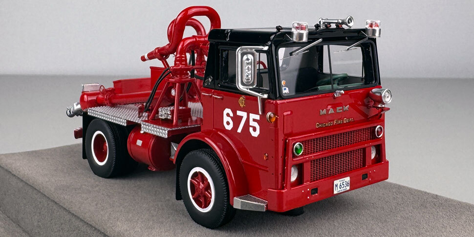 1:50 scale Chicago 1976 Mack MB Deluge Wagon 675