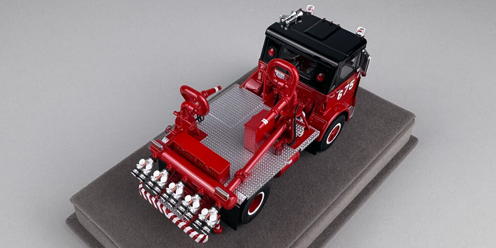 1:50 scale Chicago 1976 Mack MB Deluge Wagon 675