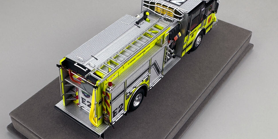 Massport Fire-Rescue 2005 Pierce Dash Engine 2 in 1:50 scale