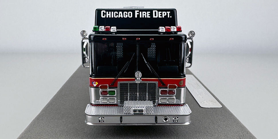 Chicago 1996 HME/Saulsbury Squad 1 in 1:50 scale