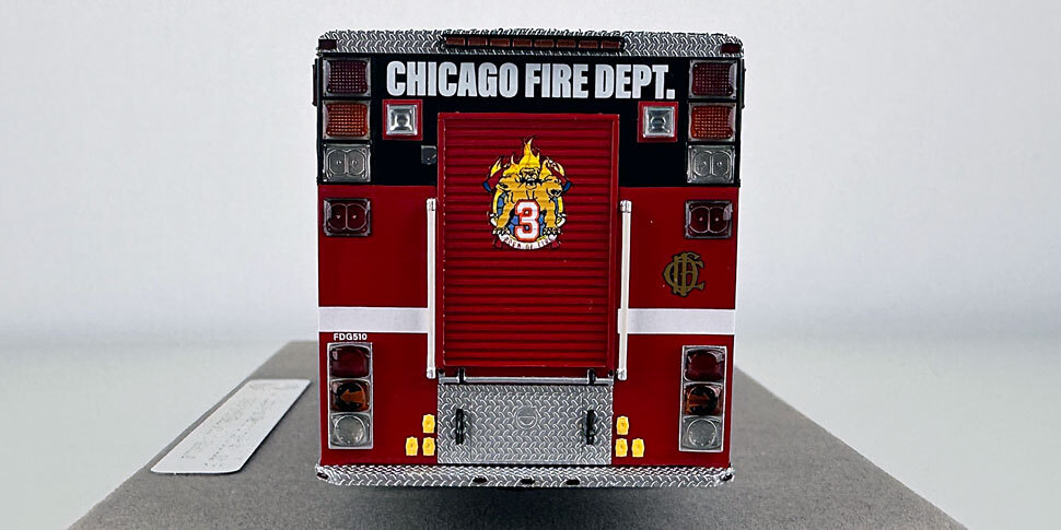 Chicago Fire TV Series 1996 HME/Saulsbury Squad 3 in 1:50 scale