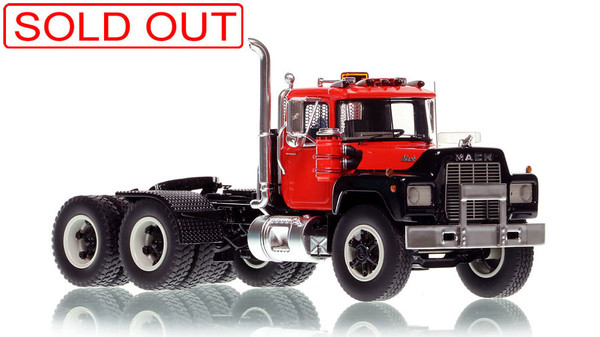ダイキャストプロモーション　Mack R Model IXO - Mack R-Series 6x4 Prime Mover R.D. Trucking Rubber Ducky