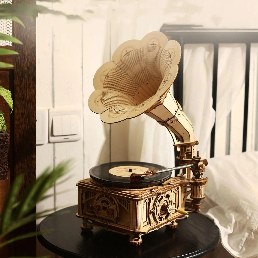 Gramophone Deluxe Mechanical Wooden Model Kit | LKB01 | Rokr - Tri
