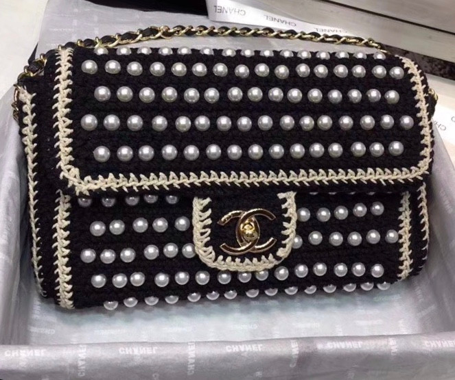 chanel pearl flap bag