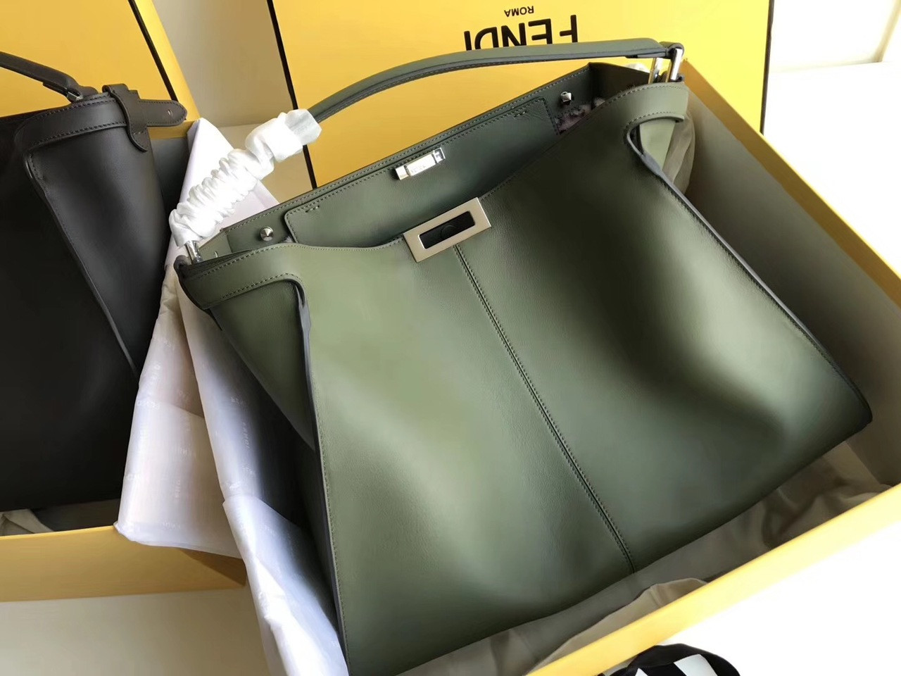 fendi peekaboo green