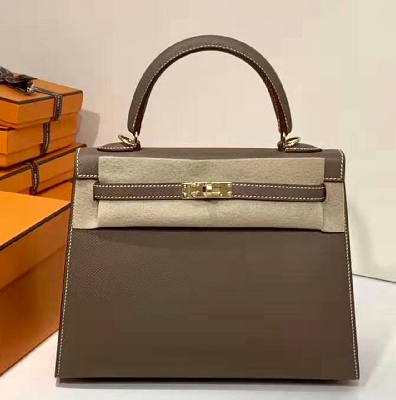 kelly 28 gold epsom