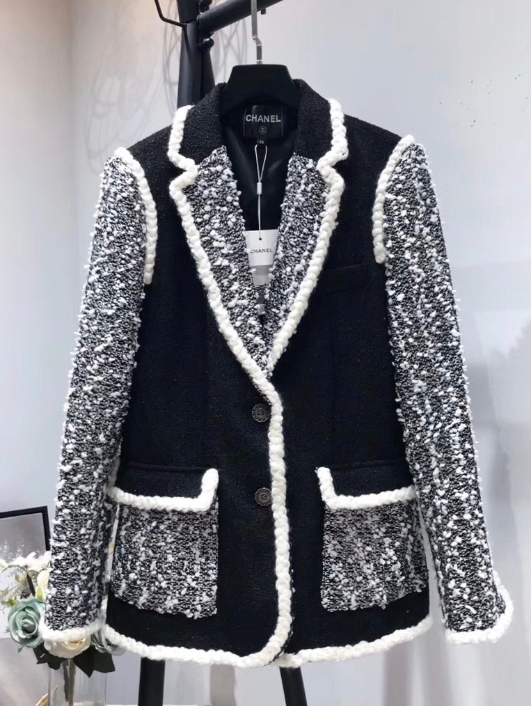 Chanel Iridescent Tweed Jacket Ready to Wear Fall/Winter 2019/20